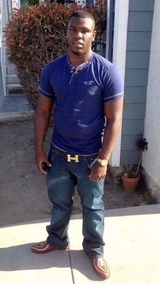 Macvell Holmes, 26
