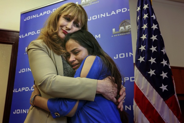 South L.A. teenager is recognized for bravery after her mother was killed by a stray bullet