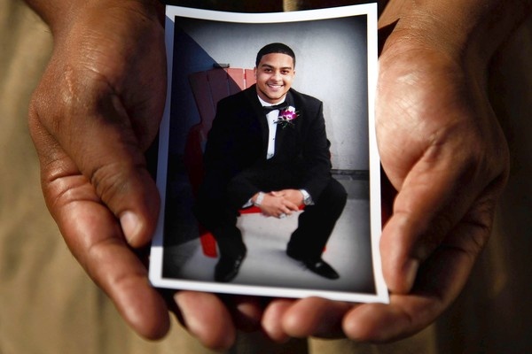 Death of L.A. teen shatters family, community