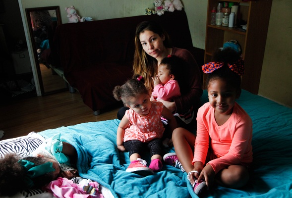 Baldwin Hills stabbing case lacks leads, witnesses