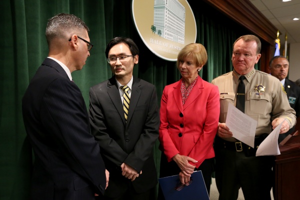 Authorities seek public's help in double slaying of Taiwanese couple in Diamond Bar